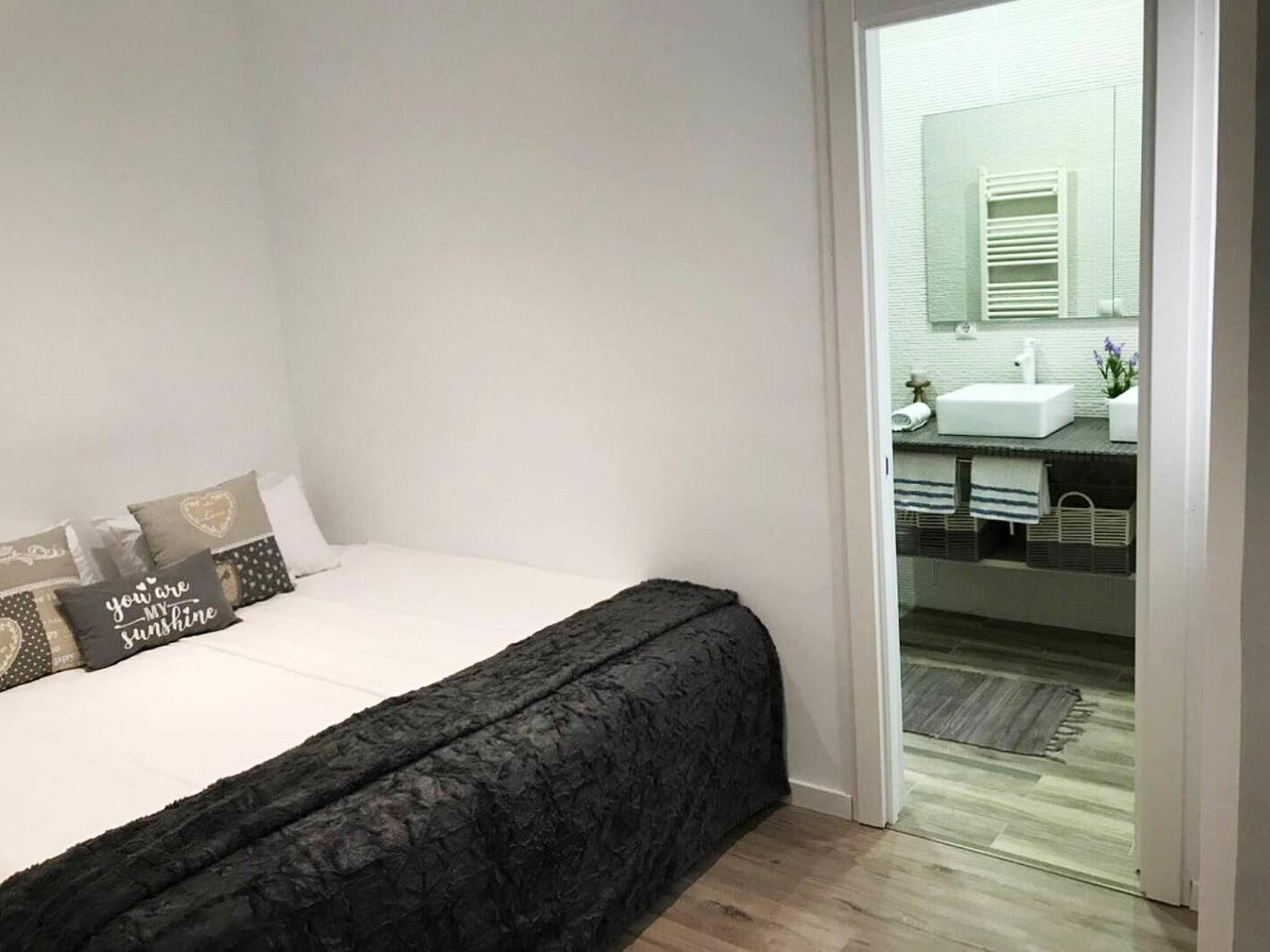 Adorable Urban Suites Лас-Пальмас-де-Гран-Канарія Номер фото