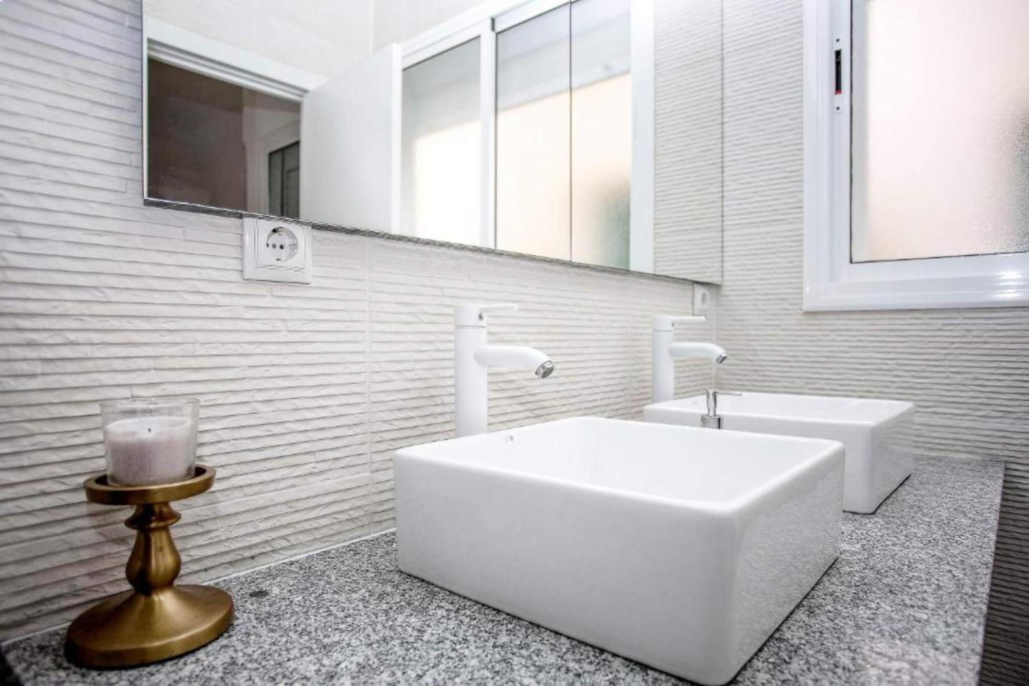 Adorable Urban Suites Лас-Пальмас-де-Гран-Канарія Номер фото